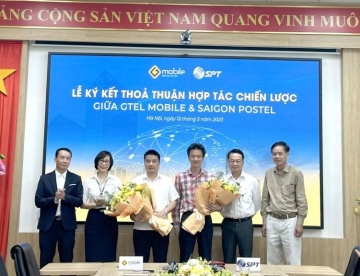 gmobile va spt hop tac phat trien san pham dich vu chuyen doi so